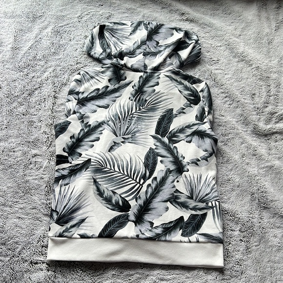 PINK zip up jacked with detailed sleeves made from sequins and PINK emblem! - Picture 2 of 5